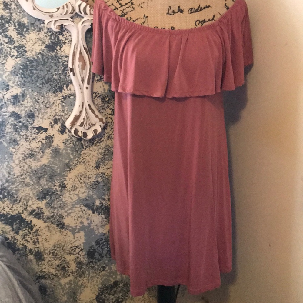 Off the shoulder salmon color dress, worn once